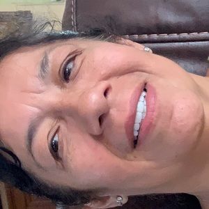 Meet your Posher, Gladys